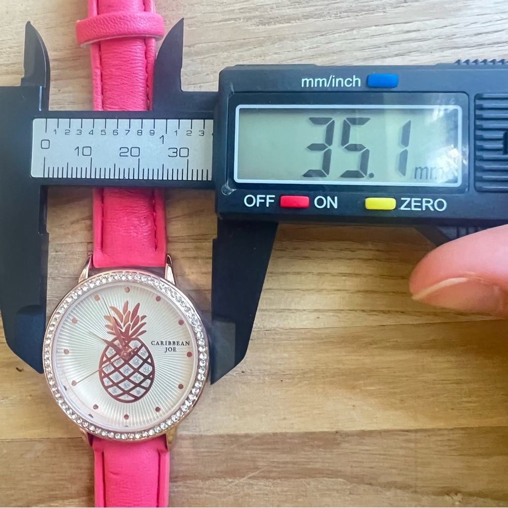 Caribbean Joe ladies pineapple pink strap fashion watch NEW BATTERY - Picture 8 of 8